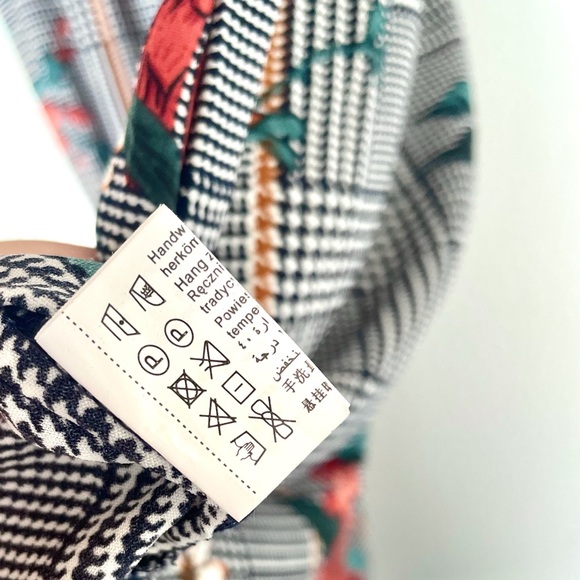 Floral midi button down dress size M with bows - Picture 6 of 6